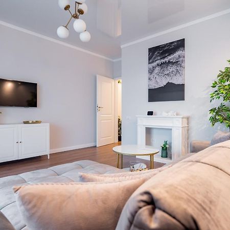 Golden Mirage Sunset Apartment มามายา ภายนอก รูปภาพ