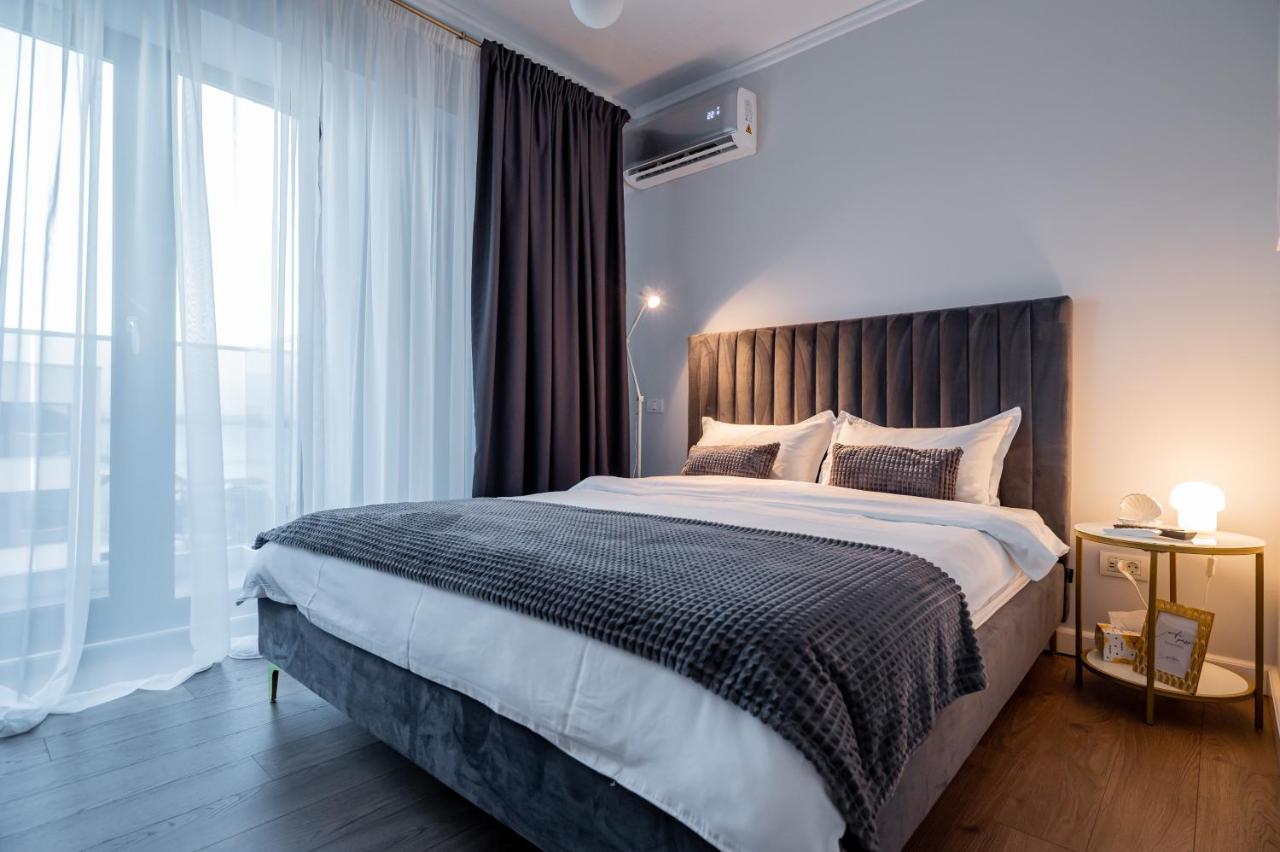 Golden Mirage Sunset Apartment มามายา ภายนอก รูปภาพ