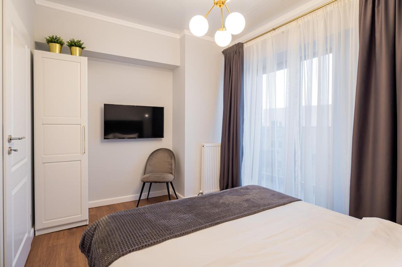 Golden Mirage Sunset Apartment มามายา ภายนอก รูปภาพ