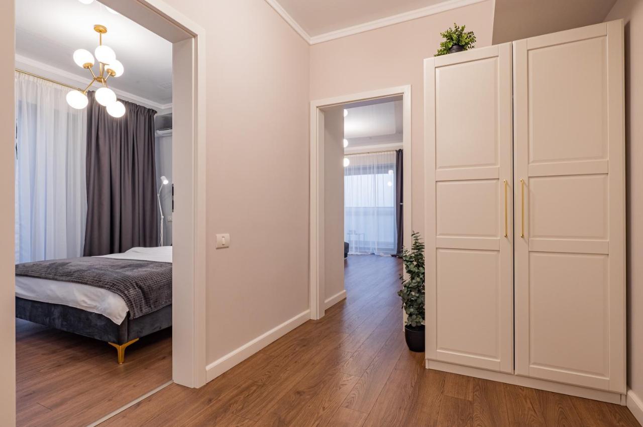 Golden Mirage Sunset Apartment มามายา ภายนอก รูปภาพ
